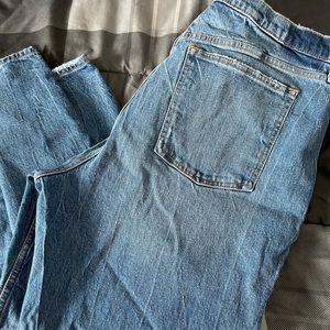 Abercrombie & Fitch- The Skinny High Rise